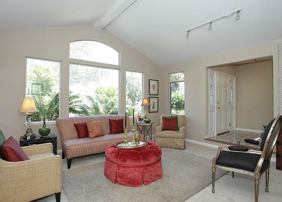 4th image of 1236 Heritage Ct