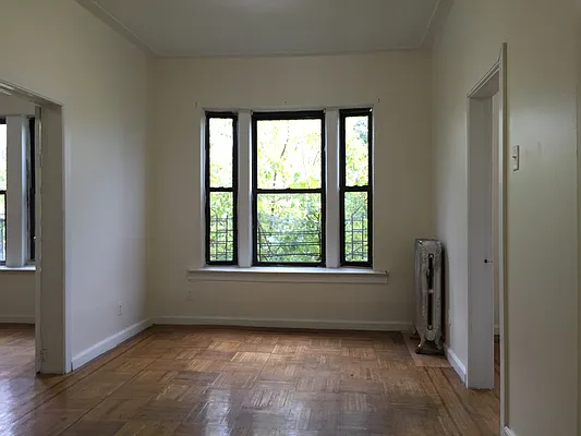 Rented by EXR | media 5