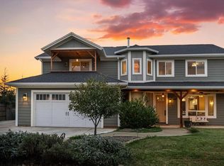 418 Moonstone Way, Redding, CA 96003