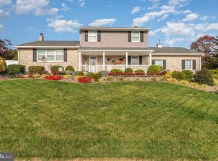 1200 Coppercreek Dr, Mechanicsburg, PA 17050