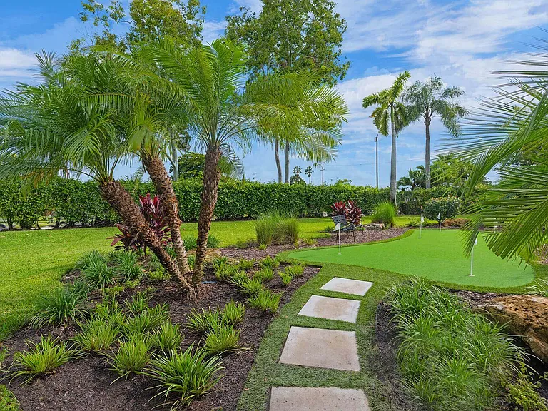 The Luxe at Boca — Photo 17