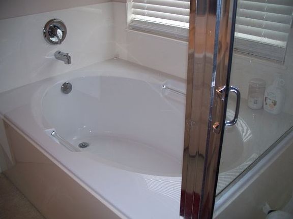 Master Bath Garden Tub