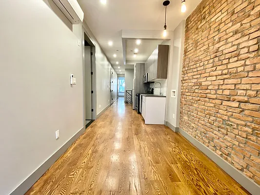 Rented by Doorway NYC, LLC | media 23