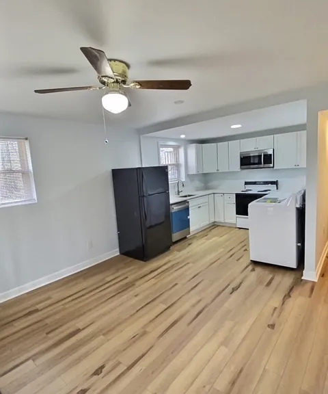 1326 Oak Tree Ln — Photo 5