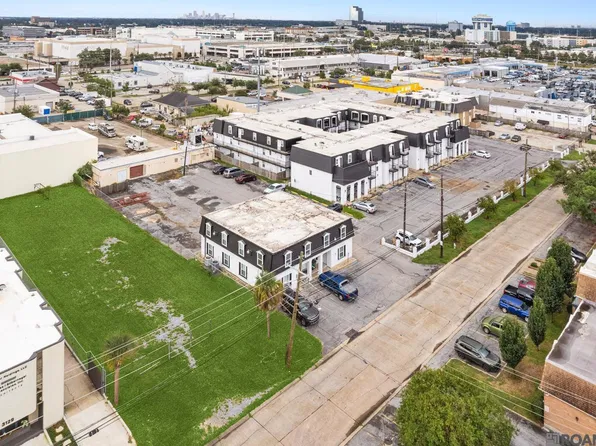 Edenborn Ave, Metairie, LA 70002