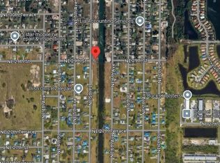 2835 NE 5th Pl, Cape Coral, FL 33909