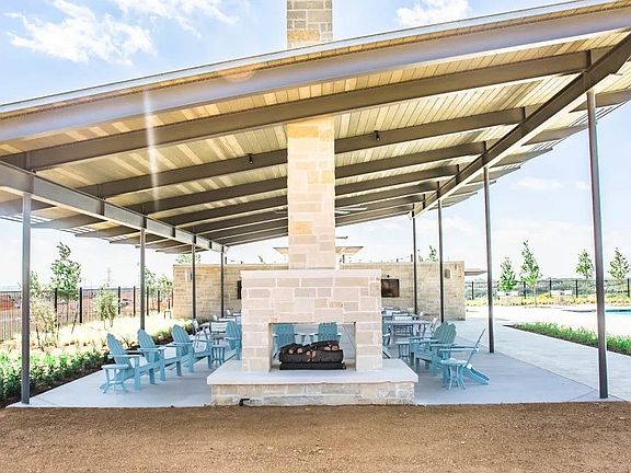 4th image of 10417 Wyatts Run Rd