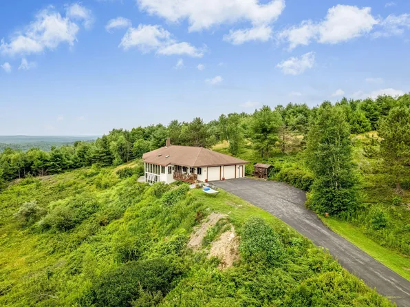 188 Mt Pleasant Street, Rockport, ME 04856