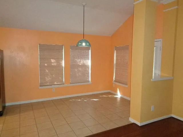 30002 Saw Oaks Dr — Photo 7