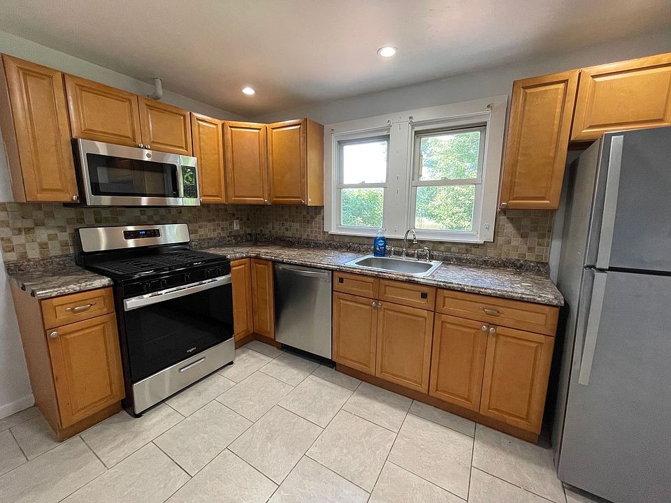1st image of 42 Pine St