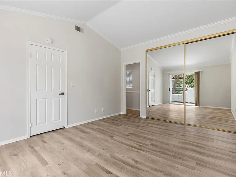 27341 Ryan Dr — Photo 21