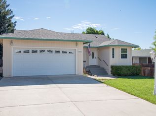 17050 Greenridge Rd, Hidden Valley Lake, CA 95467