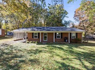 102 Dellwood Dr, Lexington, NC 27292