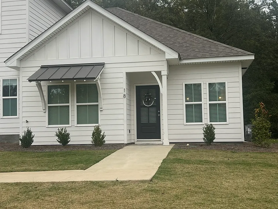 630 Village Dr #18