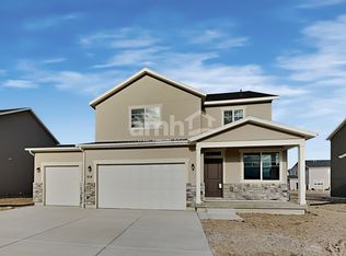 226 N Dry Creek Rd, Saratoga Springs, UT 84043