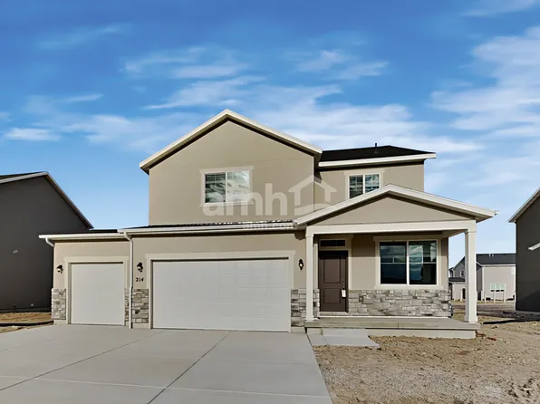 226 N Dry Creek Rd, Saratoga Springs, UT 84043