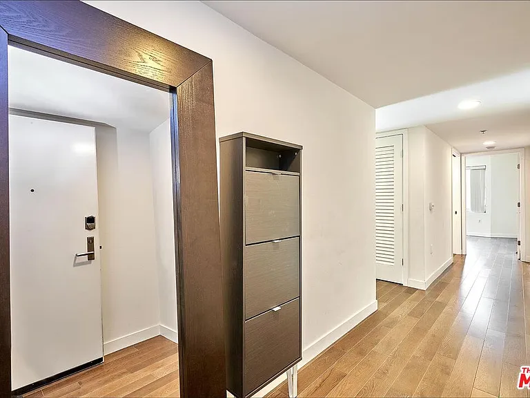 901 S Flower St #500 — Photo 13
