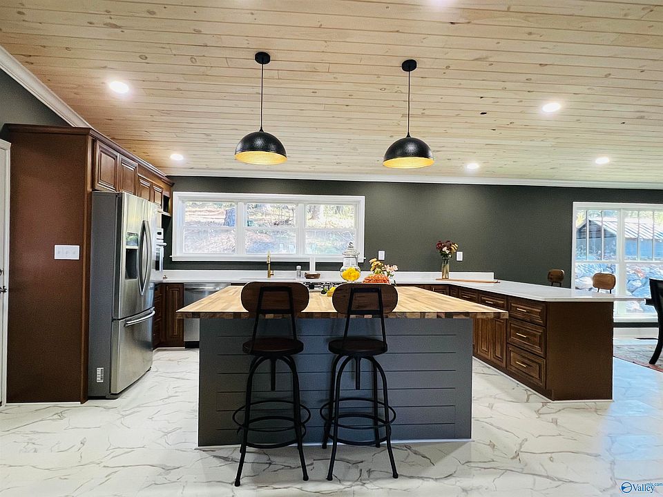 1st image of 307 Ray St