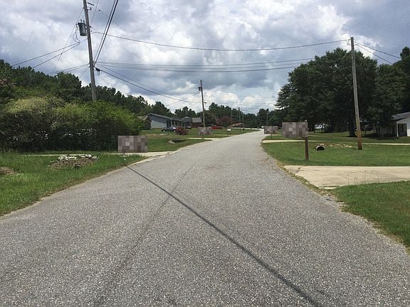 4th image of 664 Lee Road 412