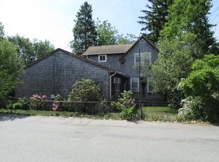 376 Bridge St, Dedham, MA 02026