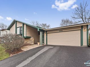 565 Cambridge Way, Bolingbrook, IL 60440