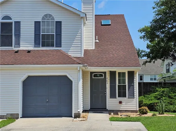 684 Aylesbury Dr, Virginia Beach, VA 23462