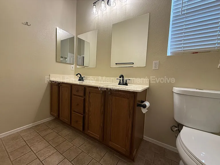 4381 E Sundance Ct — Photo 28