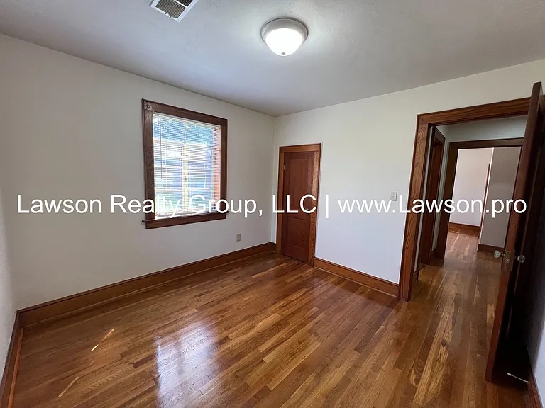 3119 King St NE — Photo 20
