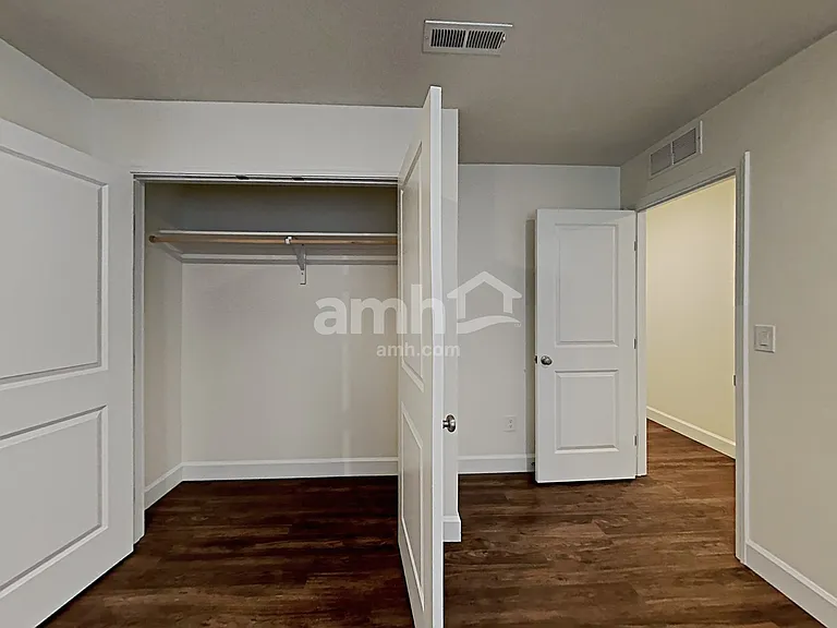 5079 W Bellevue St — Photo 15