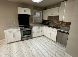 305 S Water St, Saint Joseph, IL