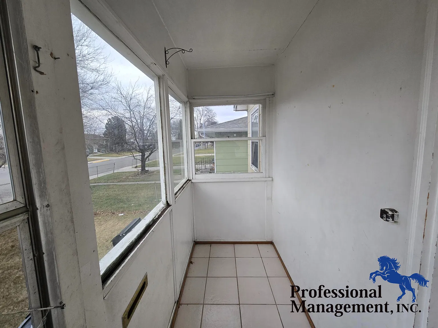 2 bed, 1024 sqft, $1,195 — Photo 2