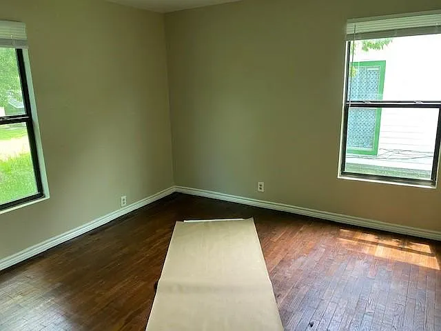 1403 N Broughton St — Photo 6