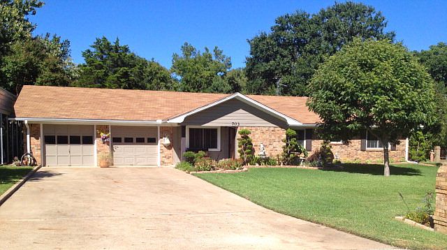 1st image of 703 Crestline Dr
