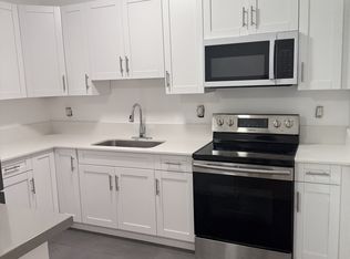 855 80th St #2, Miami Beach, FL 33141