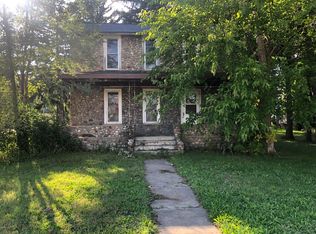 832 S Main St, Crystal, MI