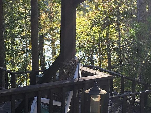 5th image of 2130 Lake Forest Ln