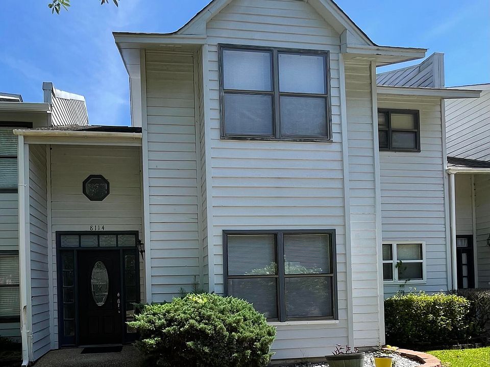 1st image of 8114 Fairway Villa Dr