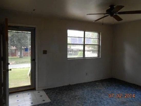 3 bed, 984 sqft, $1,350 — Photo 4