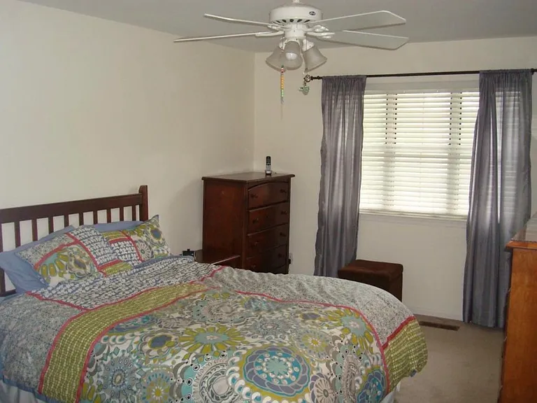 4609 Truman Ln — Photo 11