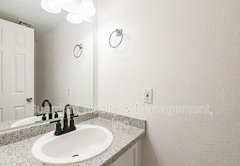 4389 S Potter Dr — Photo 13
