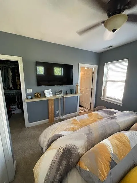 2 bed, 1400 sqft, $2,200 — Photo 3