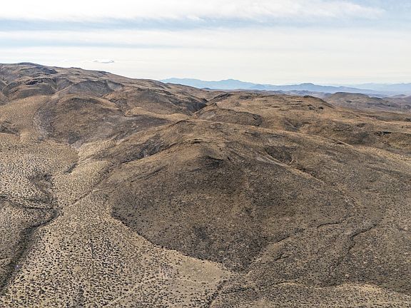 5th image of 16642 Power Line Rd