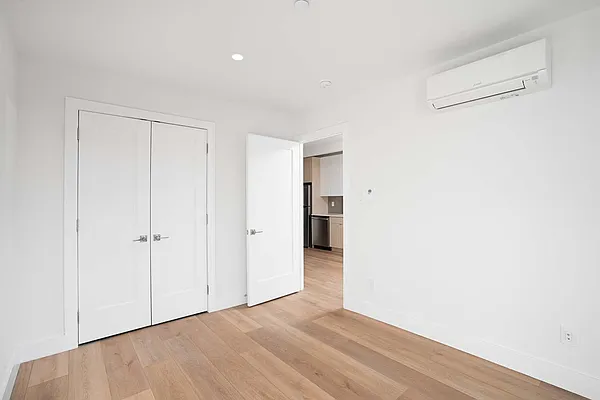 Rented by ABCO Commercial Properties, LLC | media 29