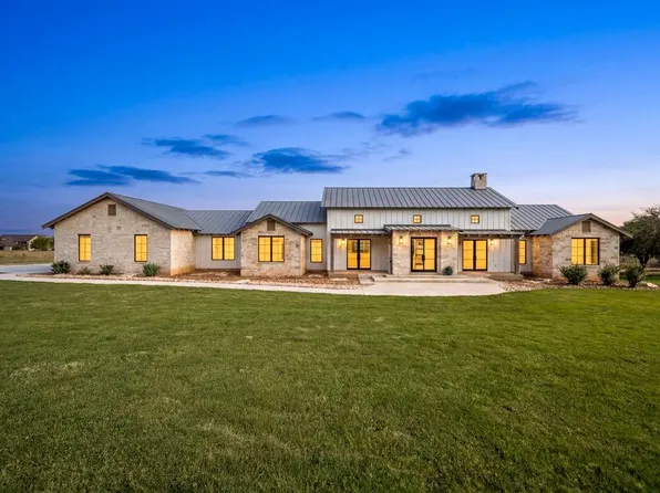 156 Agrihood Dr, Fredericksburg, TX 78624