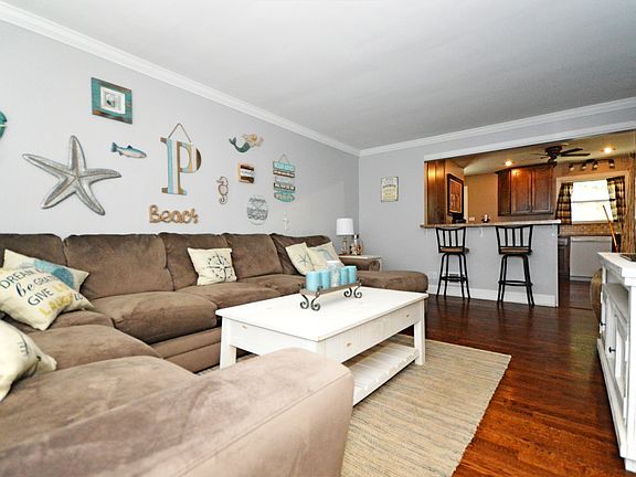 4th image of 14613 Kildare Ave