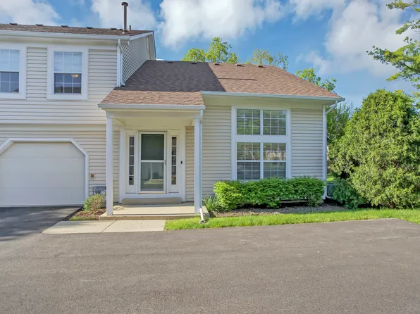 129 Hazelnut Dr, Streamwood, IL 60107