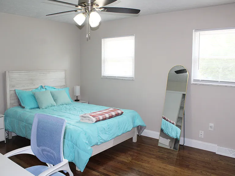 9092 Wintergreen Dr — Photo 3