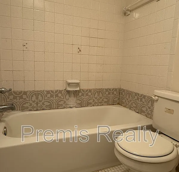 1575 Greenlea Dr #9 — Photo 15