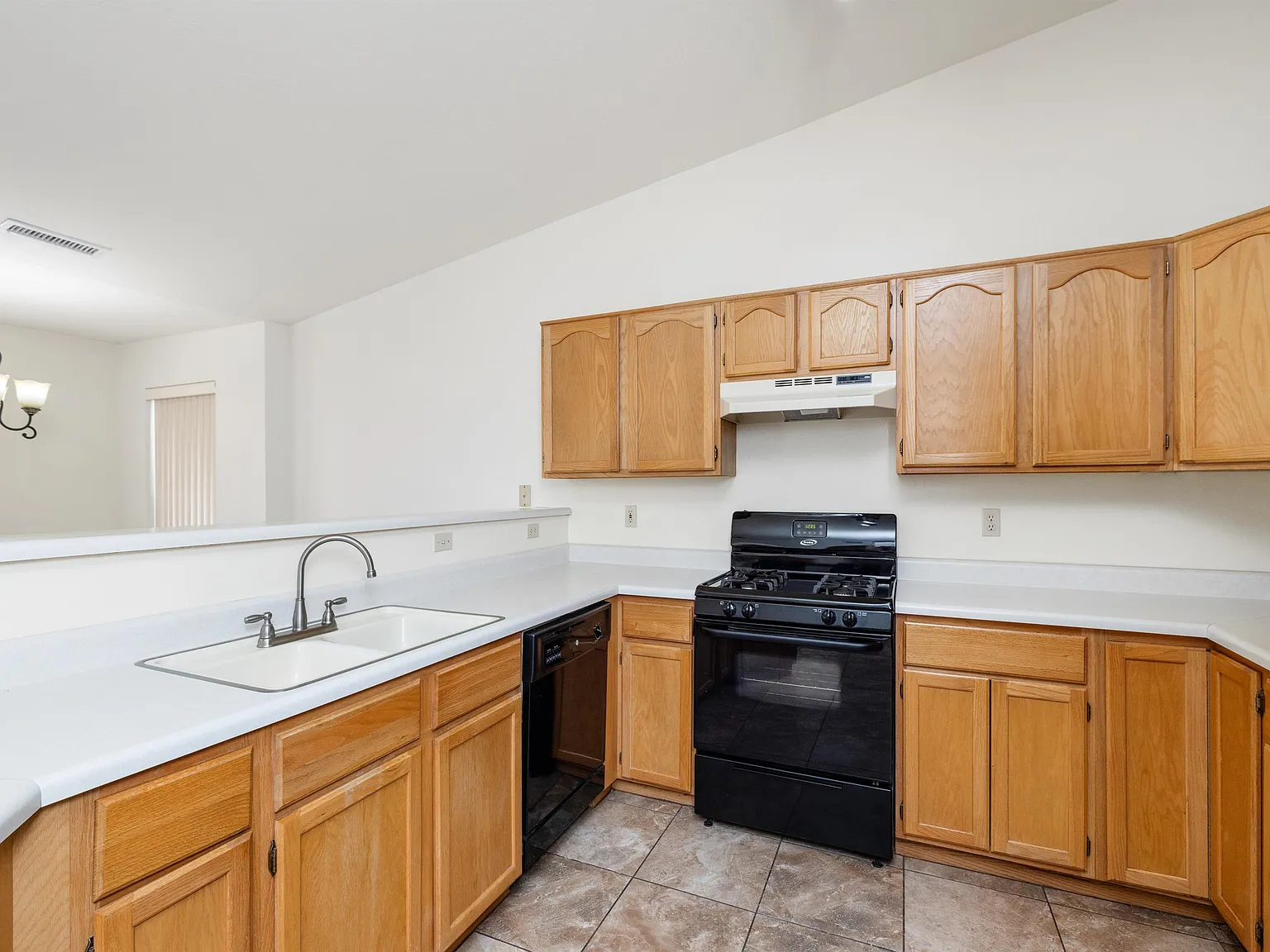 4901 North Reavis Drive - 1 — Photo 3