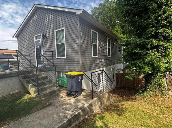 1216 Nova Ave, Capitol Heights, MD 20743